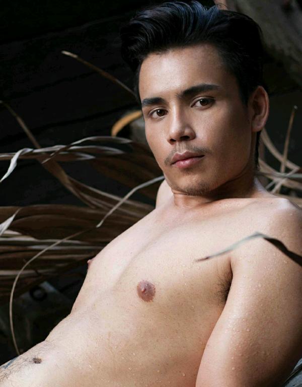 MAN-OMG-7---JOEY-RAINING-BOY